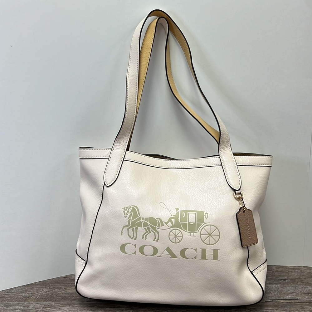 Coach Horse & Carriage Logo Tote Chalk Vanilla Gold Pebble Leather C4063 - Picture 2 of 12